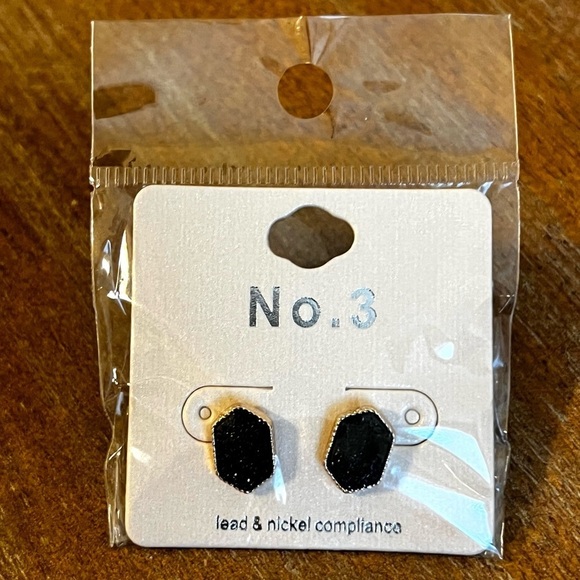 2/$15 - Gold/Black Druzy Hexagon Post Earring - Picture 4 of 7